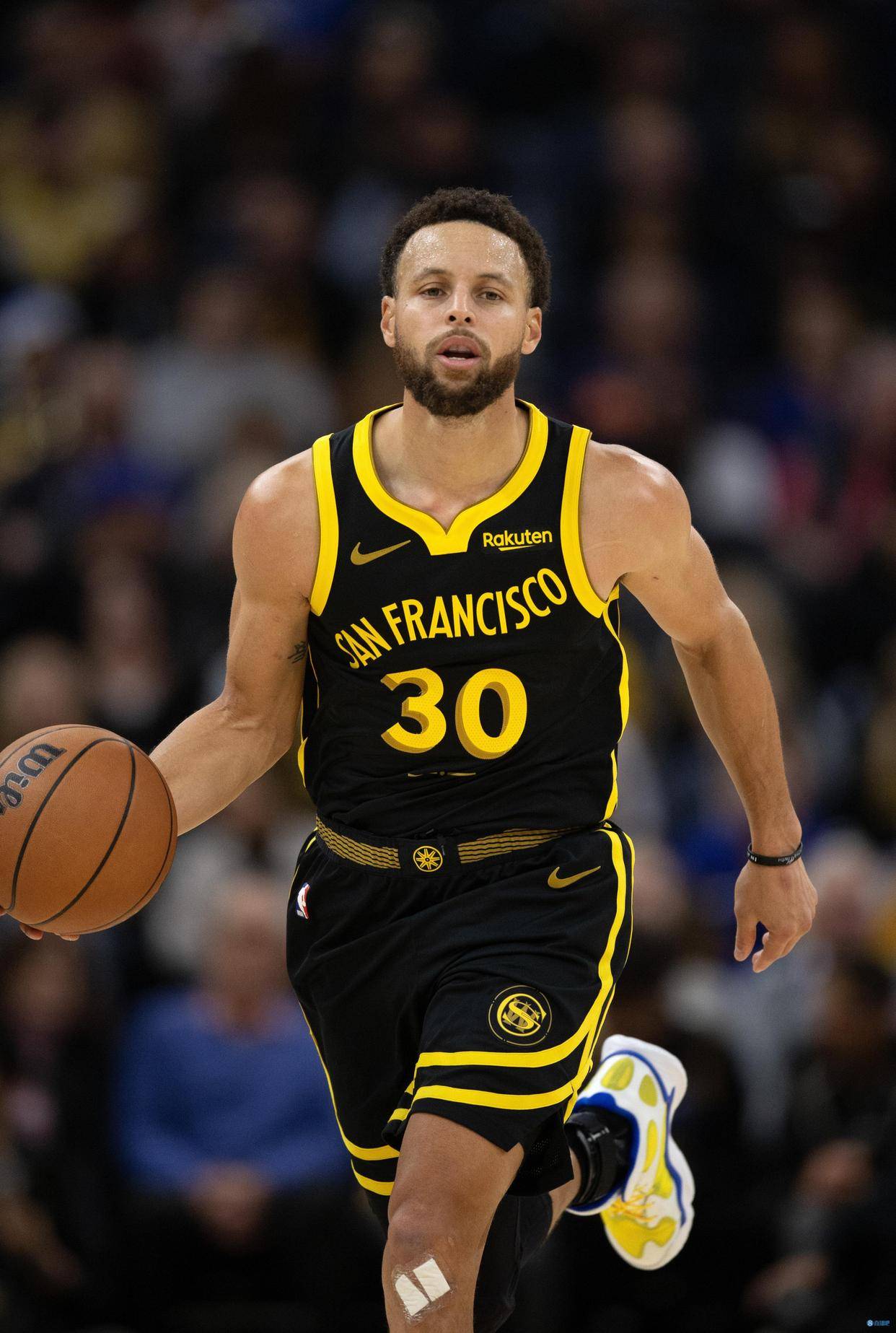 曼联错失良机，西汉姆联打击与英超联赛影响