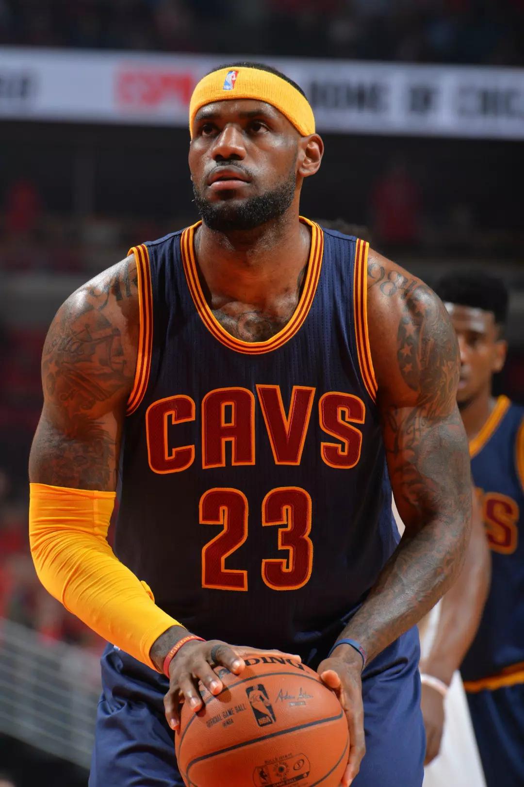 美记：米切尔的挫败感在加剧，贾莱特·阿伦成各队关注对象