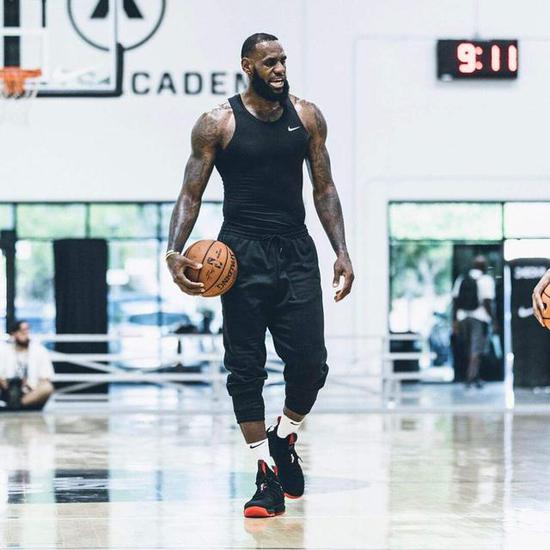 斯帕莱蒂：对阵帕福斯必须做好防守，球队在一些方面已有进步