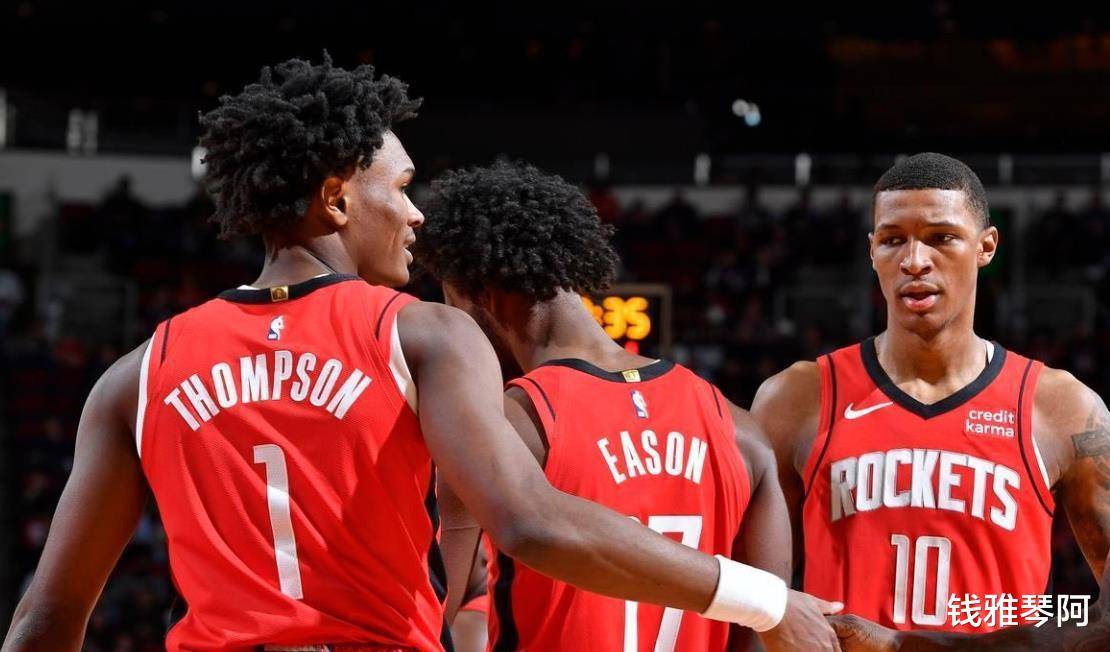 英超半场：西蒙斯传射，里沙利松破门，热刺2-0布伦特福德