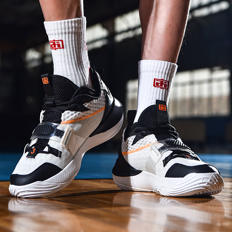 这队的前场连接太顺畅