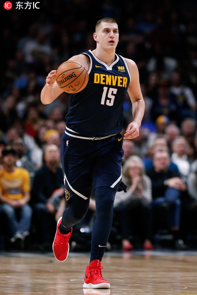 齐达内晒和樊振东打球照片，足球界与乒乓球界梦幻联动，网友：好帅！