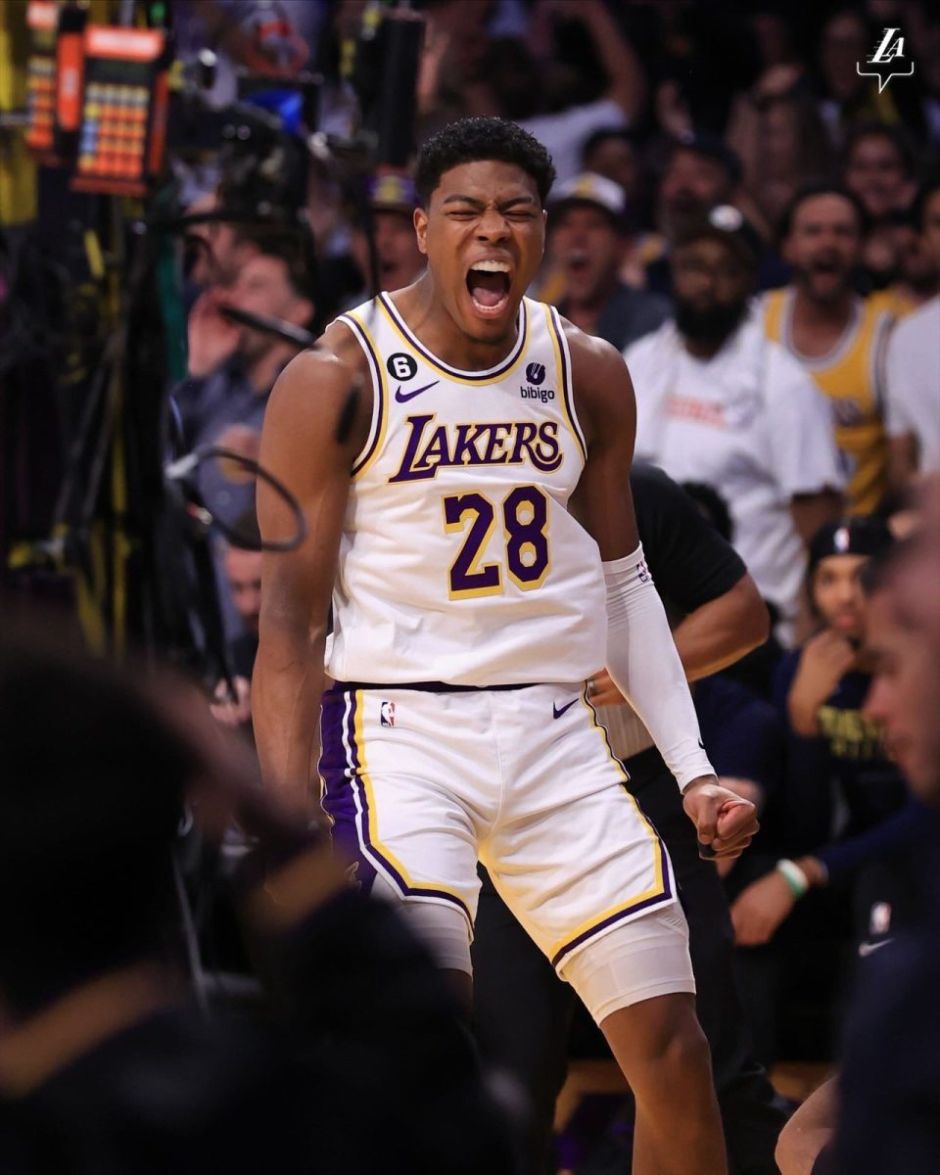 伪满皇宫博物院“骏马踏雪·勇敢少年行”冰雪季青少年马术体验日公益活动圆满举办