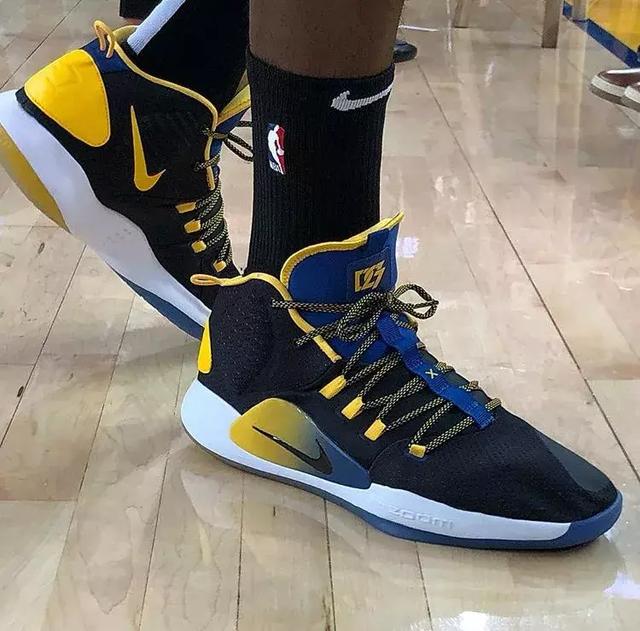 NBA交易市场动态：快船完成外援签约,