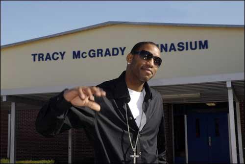 贝恩&卡特半场合计12中2，魔术主场落后背靠背马刺的9分